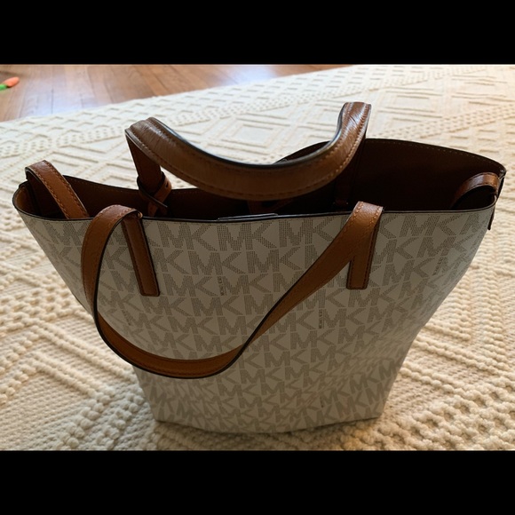 Michael Kors tote bag (never used) - Picture 7 of 7
